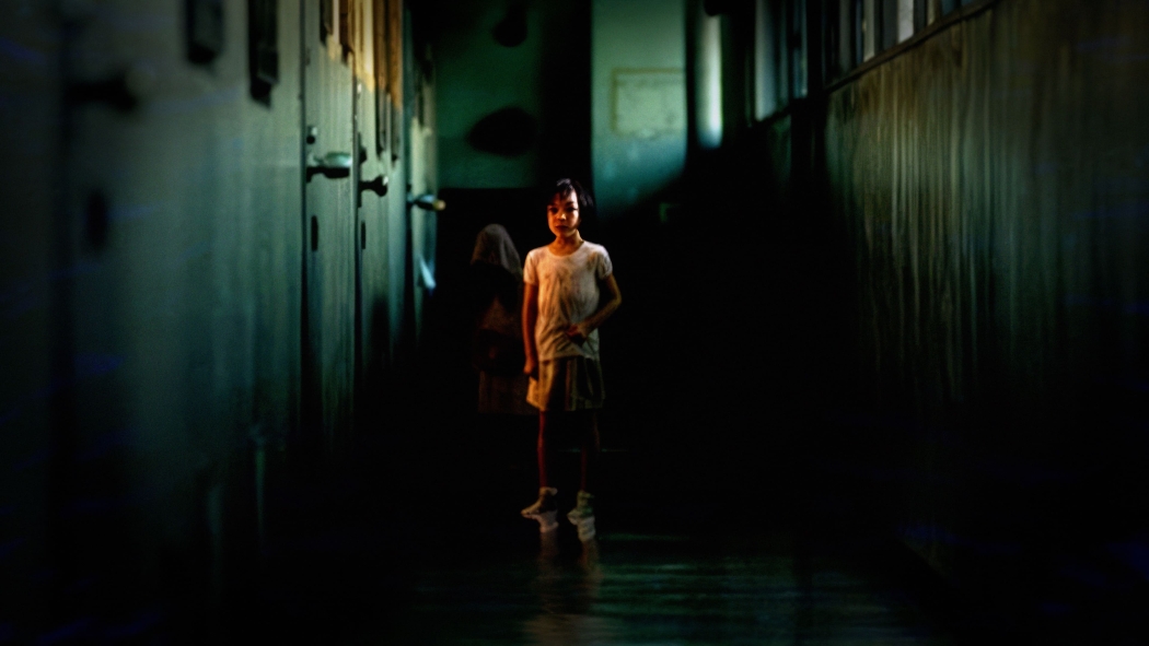 Karanlık Sular izle