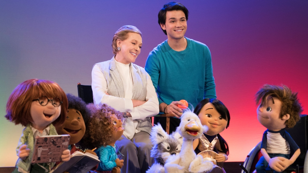 Julie's Greenroom 1. Sezon 5. Bölüm izle